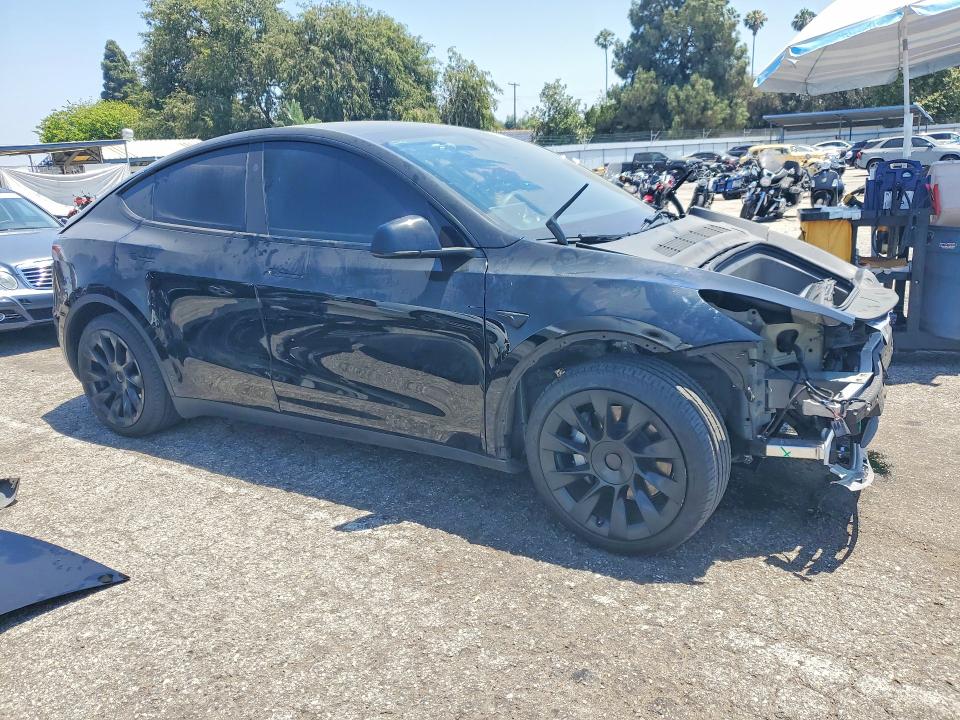 2025 Tesla VIN 7SAYGDED2SF263423 COPART salvage auction — FRONT END, CA - SALVAGE CERTIFICATE, sold $10,000 on 2026-07-31 (photo 4)