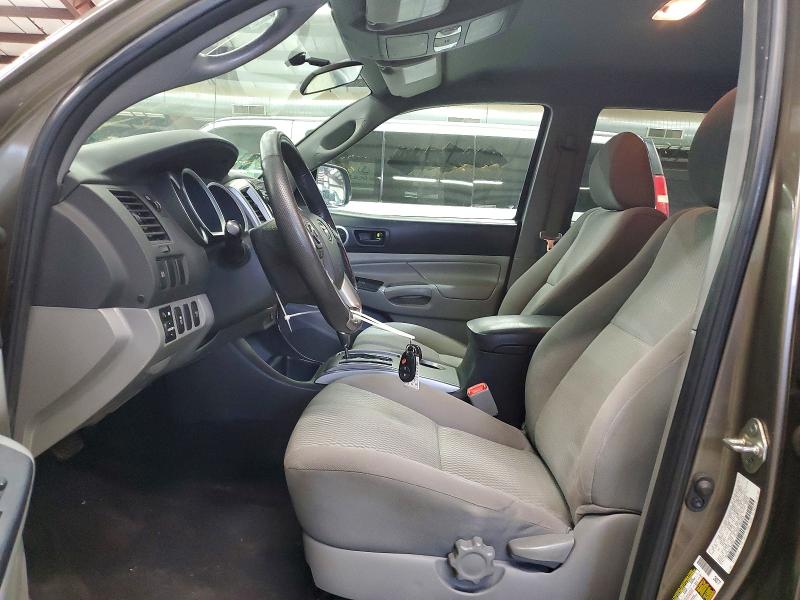 2014 Toyota Tacoma VIN 3TMLU4EN7EM138264 COPART salvage auction — MINOR DENT/SCRATCHES, NY - CERTIFICATE OF TITLE, sold $9,000 on 2026-07-31 (photo 7)