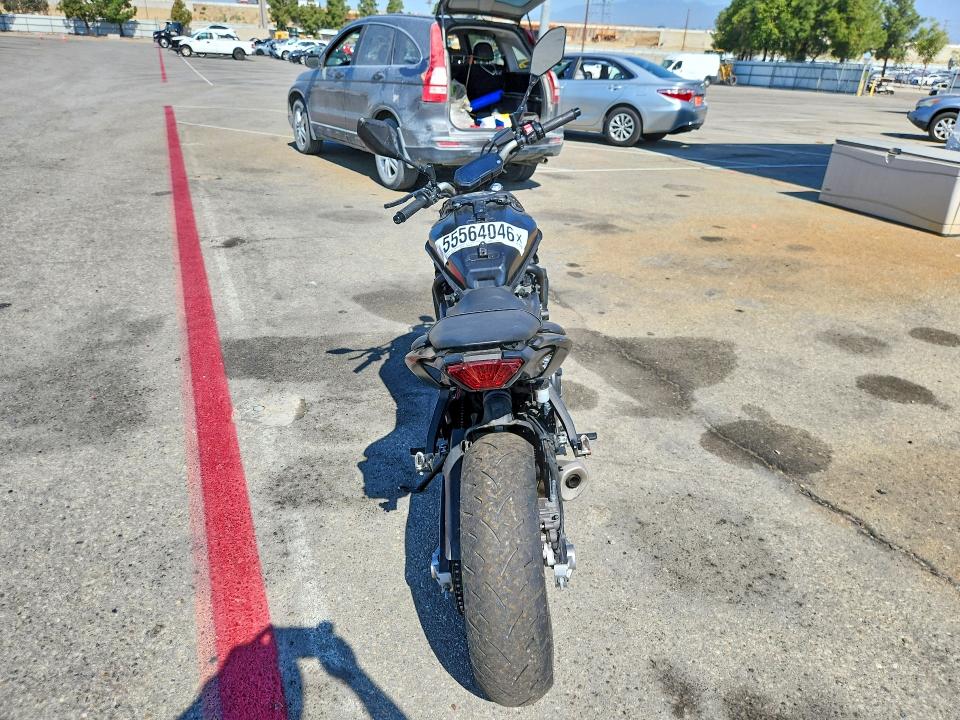 2022 Yamaha Mt VIN JYARM32Y9NA000866 COPART salvage auction — VANDALISM, Ca - Salvage Certificate, sold $150 on 2026-07-30 (photo 4)