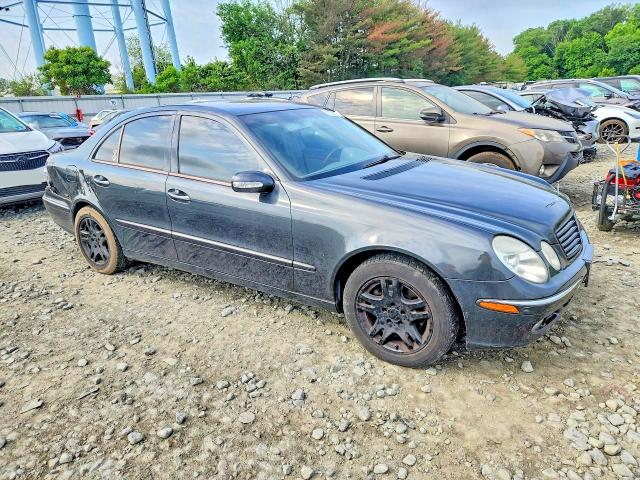 2004 Mercedes-benz E-klasse VIN WDBUF65J54A420517 COPART salvage auction — SIDE, Nj - Cert Of Title-Salvage, sold $600 on 2026-07-06 (photo 4)