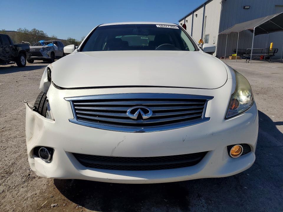 2015 Infiniti VIN JN1CV6AP3FM501854 COPART salvage auction — FRONT END, Nv - Salvage Title, sold $150 on 2026-07-21 (photo 5)