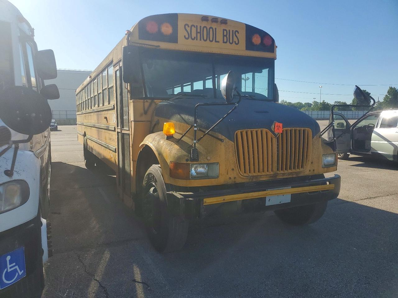 2002 Icrp VIN 4DRBRAAN92B945143 COPART salvage auction — All Over, OH - CERTIFICATE OF TITLE, sold $1,400 on 2026-07-10 (photo 1)