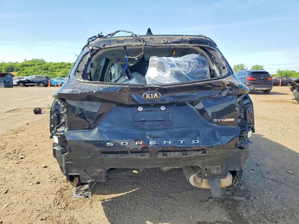 2021 Kia Sorento VIN 5XYRK4LF3MG061870 COPART salvage auction — REAR END, IL - SALVAGE CERTIFICATE, sold $6,900 on 2026-07-08 (photo 6)