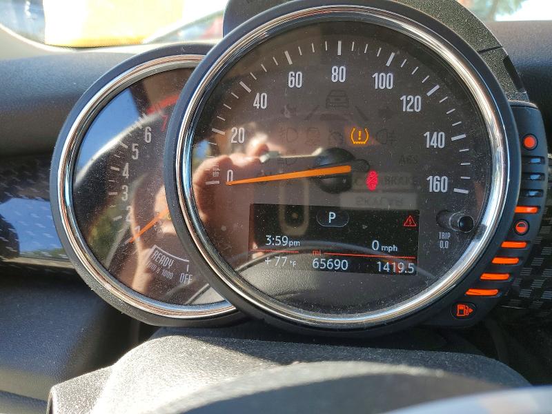 2017 Mini Cooper VIN WMWXP7C38H2A46572 COPART salvage auction — SIDE, Salvage Title, sold $2,950 on 2026-08-17 (photo 9)