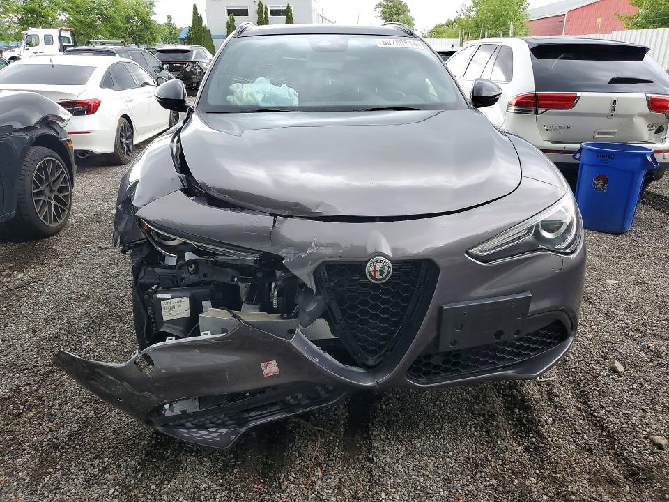2021 Alfa romeo Stelvio VIN ZASPAKBN2M7D20909 COPART salvage auction — FRONT END, On - Permit No Brand - Unfit, sold $10,000 on 2026-07-14 (photo 5)