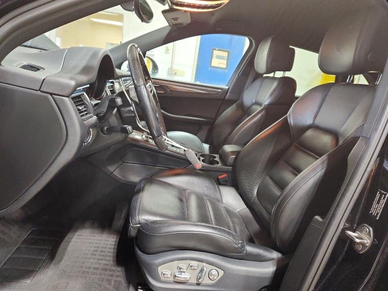 2016 Porsche Macan VIN WP1AB2A51GLB46631 COPART salvage auction — MINOR DENT/SCRATCHES, Wv - Certificate Of Title, sold $9,900 on 2026-07-21 (photo 7)