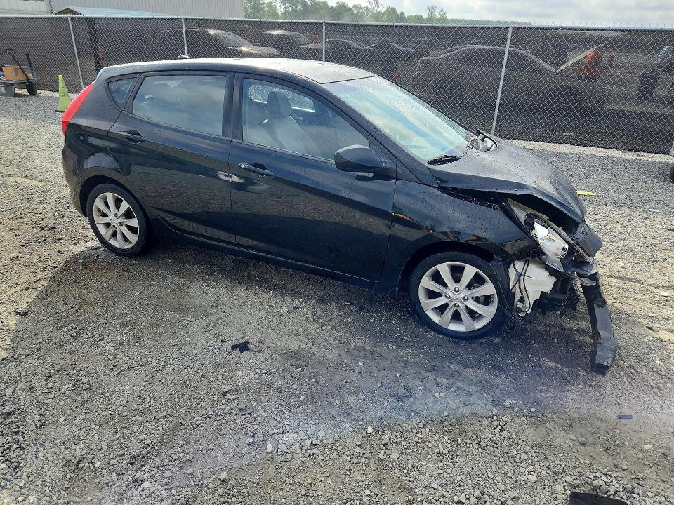 2012 Hyundai Accent VIN KMHCT5AE2CU040410 COPART salvage auction — FRONT END, Sc - Non-Reb & Rem Salvage Title, sold $500 on 2026-07-27 (photo 4)