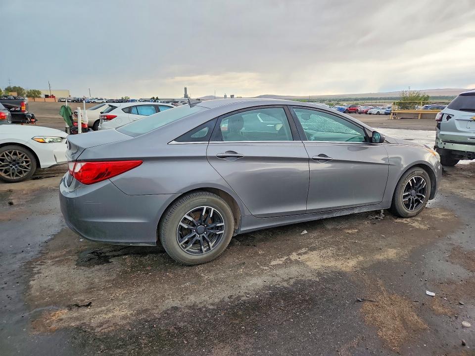 2013 Hyundai Sonata VIN 5NPEB4AC3DH529371 COPART salvage auction — HAIL, Id - Certificate Of Title, sold $575 on 2026-07-09 (photo 3)