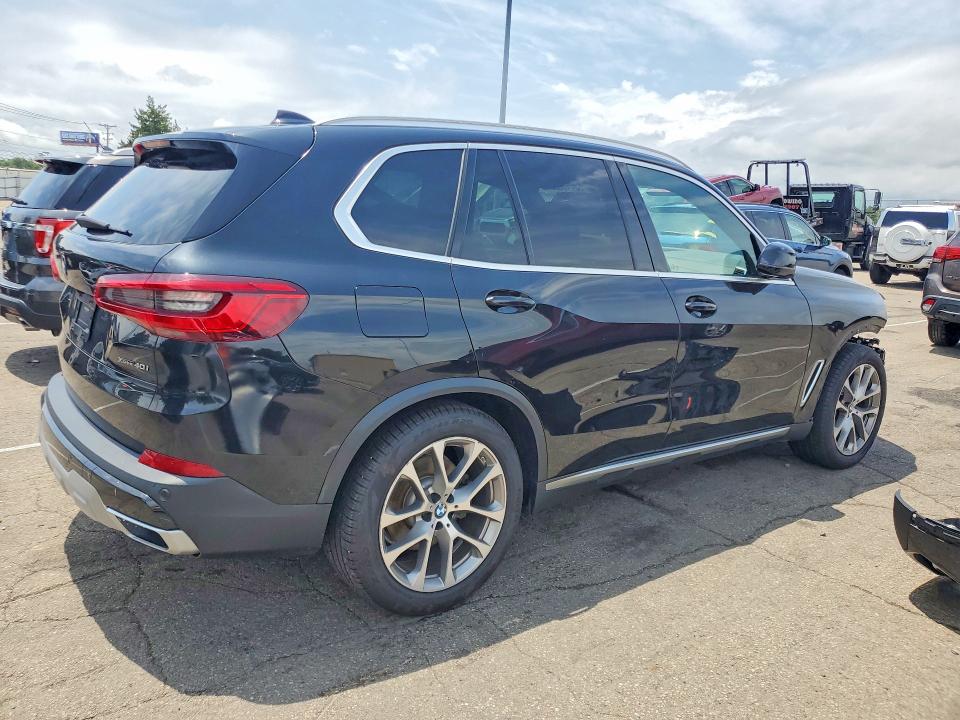2019 BMW VIN 5UXCR6C58KLL21751 COPART salvage auction — FRONT END, Oh - Cert Of Title-Salvage, sold $21,100 on 2026-07-15 (photo 3)