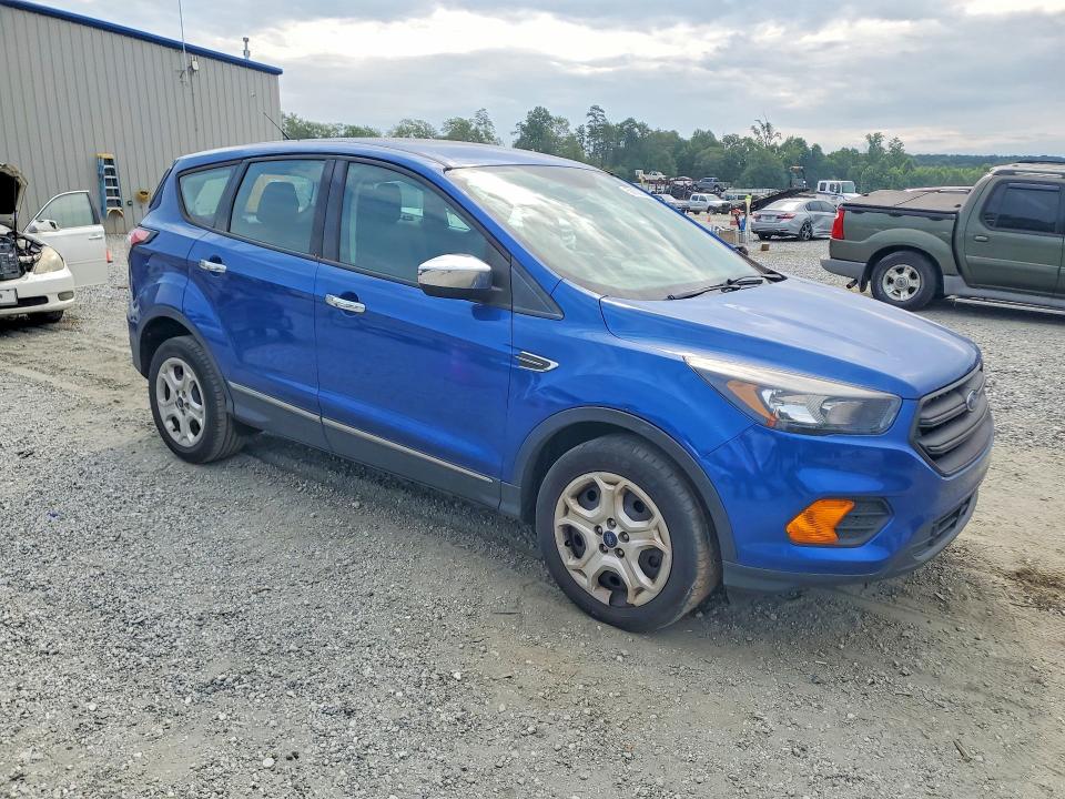2018 Ford Escape VIN 1FMCU0F77JUC73139 COPART salvage auction — MINOR DENT/SCRATCHES, Nc - Certificate Of Title (P), sold $3,150 on 2026-07-27 (photo 4)