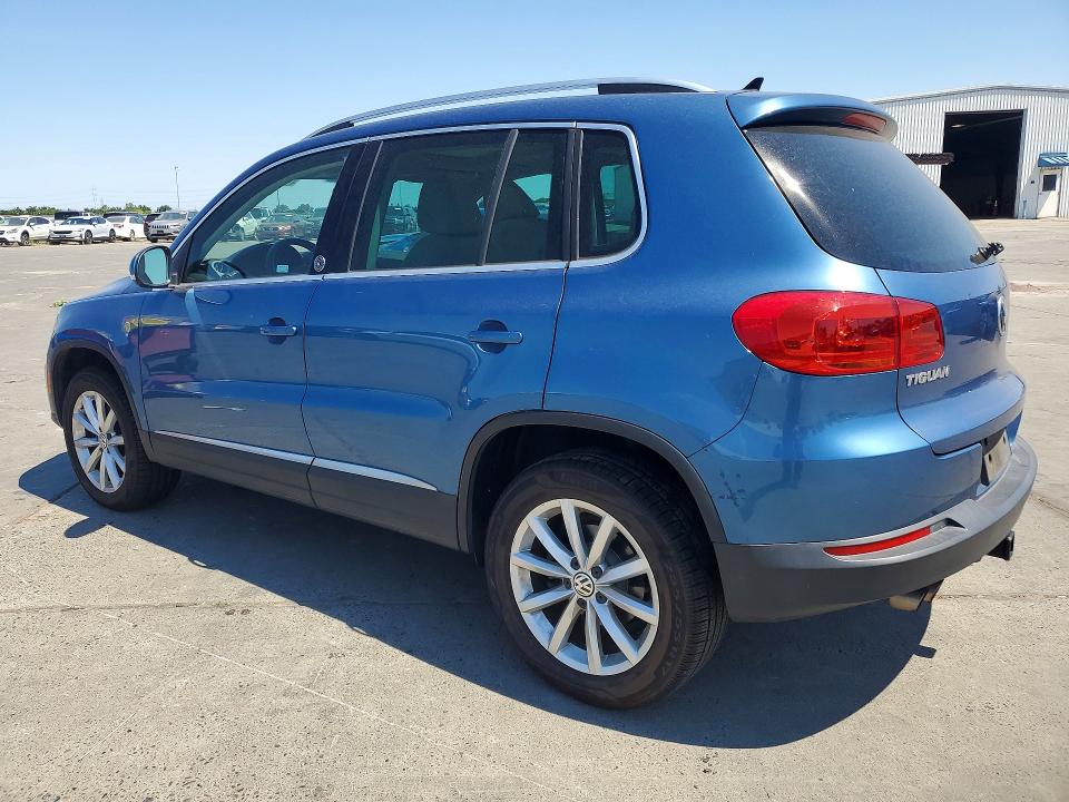 2017 Volkswagen VIN WVGRV7AX7HW511030 COPART salvage auction — MINOR DENT/SCRATCHES, Mt - Dis/Dlr/Exp Only Clean Title, sold $5,200 on 2026-07-06 (photo 2)