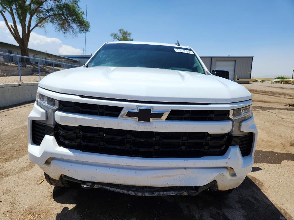 2025 Chevrolet Silverado VIN 2GCUKEED3S1176181 COPART salvage auction — Side, St - Salvage Title, sold $20,300 on 2026-09-24 (photo 5)