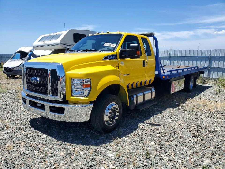 2019 Ford F650-f750 VIN 1FDWX6DCXKDF02356 COPART salvage auction — SIDE, Ca - Dis/Dlr/Exp Only Clean Title (P), sold $22,100 on 2026-07-06 (photo 1)
