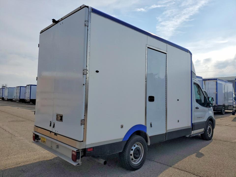 2022 Ford Transit VIN 1FDBW5Z8XNKA31731 COPART salvage auction — MINOR DENT/SCRATCHES, Oh - Certificate Of Title, sold $8,000 on 2026-07-29 (photo 3)