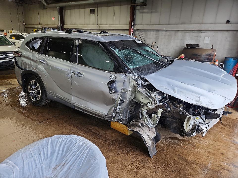 2023 Toyota VIN 5TDKDRBH5PS046600 COPART salvage auction — SIDE, Ny - Mv-907A Salvage Certificate, sold $1,150 on 2026-07-28 (photo 4)