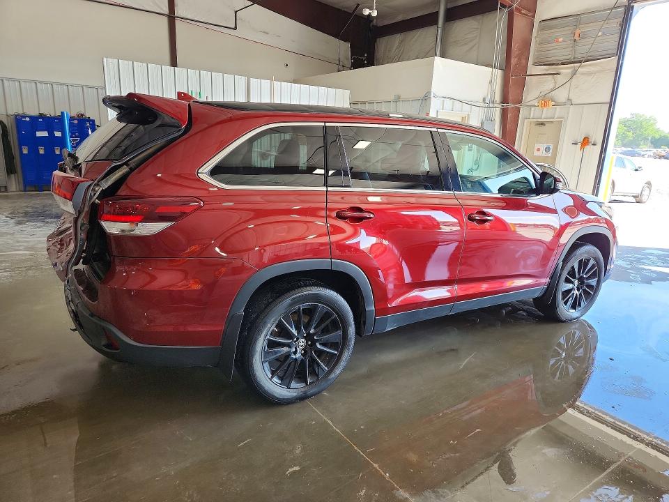 2019 Toyota Highlander VIN 5TDJZRFH9KS625623 COPART salvage auction — REAR END, Il - Salvage Certificate, sold $10,300 on 2026-07-22 (photo 3)