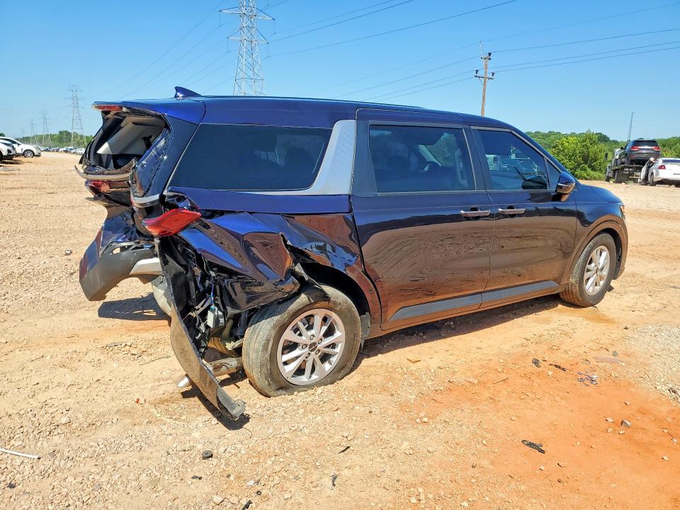 2024 Kia Carnival VIN KNDNB4H35R6400717 COPART salvage auction — REAR END, Nc - Salvage Certificate Of Title, sold $2,100 on 2026-08-03 (photo 3)