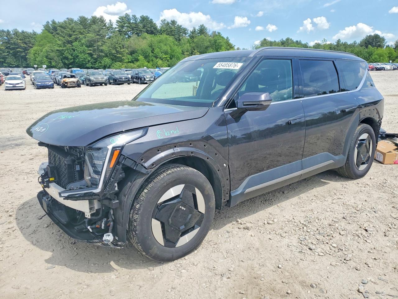 2024 Kia EV9 VIN KNDAFFS52R6045952 — COPART salvage auction photo