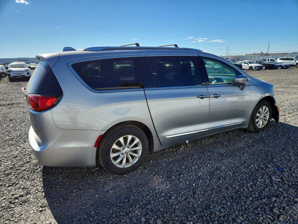 2019 Chrysler Pacifica VIN 2C4RC1BGXKR626632 COPART salvage auction — FRONT END, Id - Cert Of Title -Rebuilt Salvage, sold $1,750 on 2026-07-09 (photo 3)