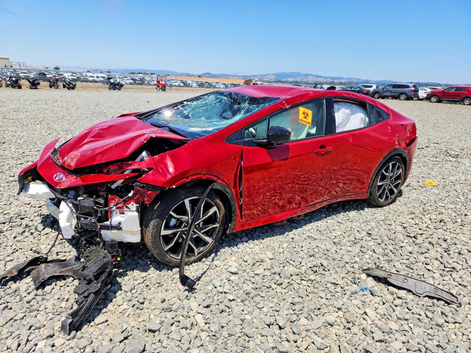 2026 Toyota Prius VIN JTDACACU5T3059841 COPART salvage auction — FRONT END, Ca - Salvage Certificate, sold $3,000 on 2026-07-16 (photo 1)