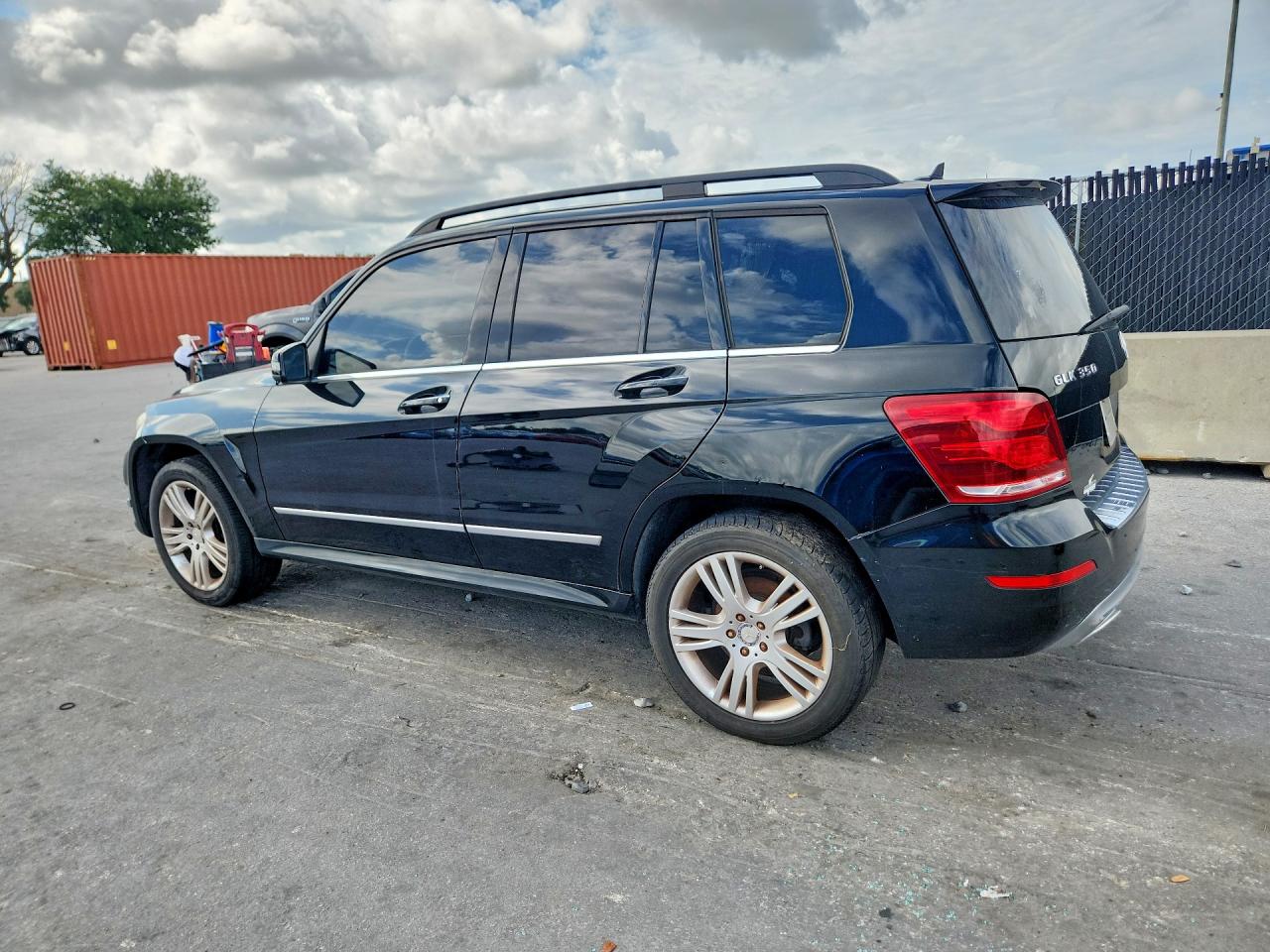 2015 Mercedes-Benz GLK-Class VIN WDCGG5HB3FG338645 COPART salvage auction — Front End, FL - CERTIFICATE OF TITLE (P), sold $3,600 on 2026-06-30 (photo 2)