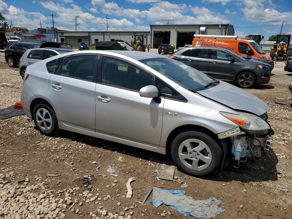 2014 Toyota Prius VIN JTDKN3DU8E1761840 COPART salvage auction — FRONT END, Il - Salvage Certificate, sold $600 on 2026-07-31 (photo 4)