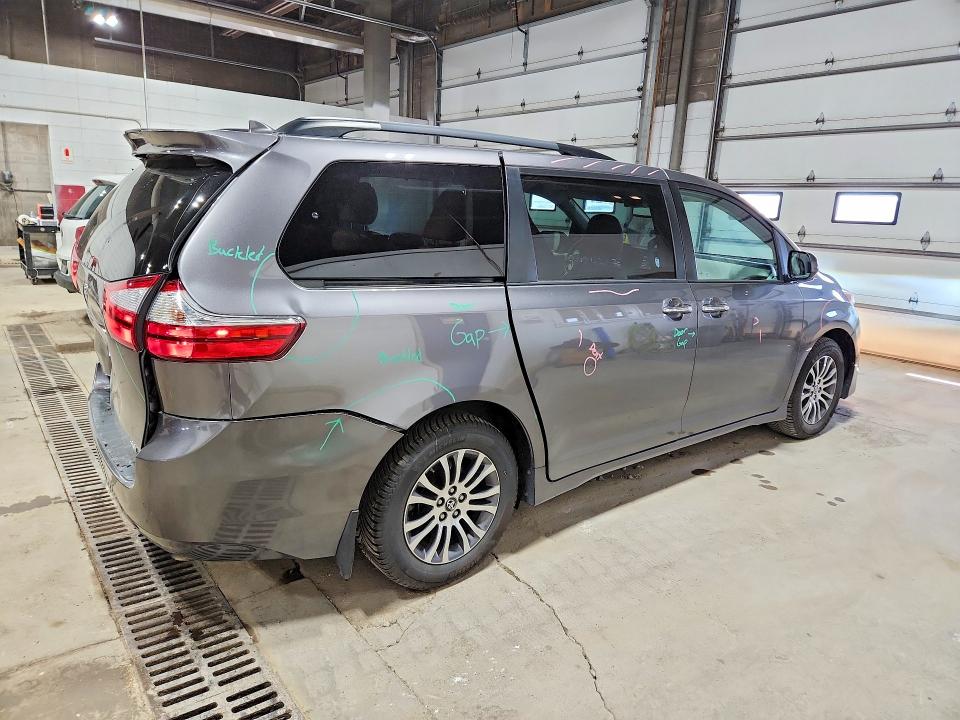 2018 Toyota Sienna VIN 5TDYZ3DC4JS962685 COPART salvage auction — REAR END, Mn - Cert Of Title-Salvage, sold $2,600 on 2026-07-30 (photo 3)