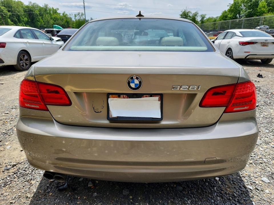 2011 BMW 3er VIN WBAKF5C59BE656079 COPART salvage auction — MINOR DENT/SCRATCHES, Md - Cert Of Salvage > 75% Damage, sold $850 on 2026-07-24 (photo 6)