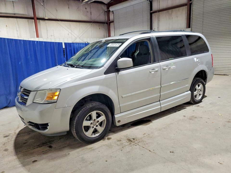 2009 Dodge Caravan VIN 2D8HN541X9R564554 COPART salvage auction — REAR END, Wv - Certificate Of Title, sold $4,800 on 2026-07-02 (photo 1)