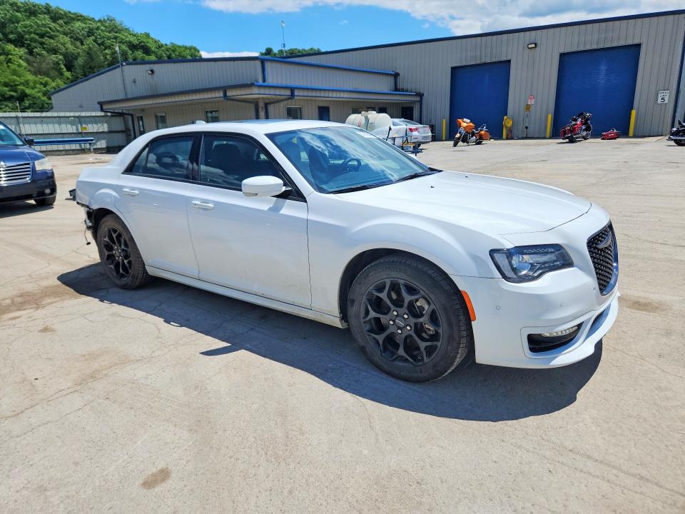 2023 Chrysler 300 VIN 2C3CCASG1PH707266 COPART salvage auction — REAR END, Pa - Certificate Of Salvage, sold $13,400 on 2026-07-16 (photo 4)