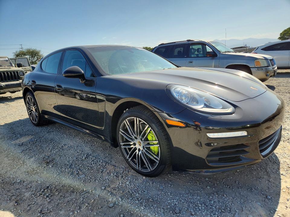 2015 Porsche Panamera VIN WP0AD2A78FL040849 COPART salvage auction — MINOR DENT/SCRATCHES, Mt - Dis/Dlr/Exp Only Clean Title, sold $7,000 on 2026-07-31 (photo 4)