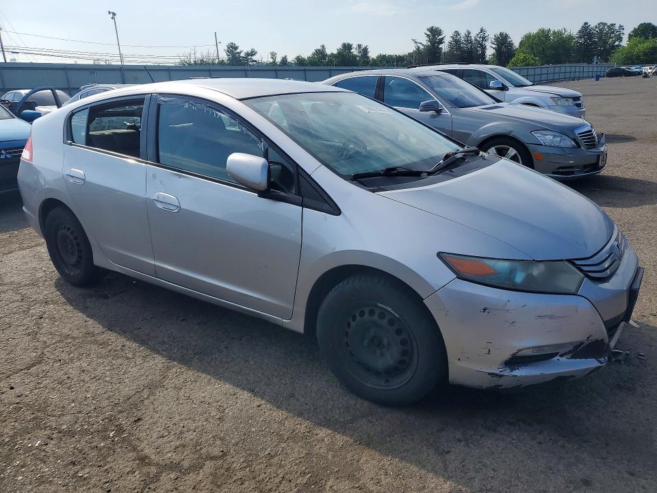 2010 Honda Insight VIN JHMZE2H56AS027910 COPART salvage auction — VANDALISM, Pa - Cert Of Salv-R=Reconstructed, sold $400 on 2026-07-02 (photo 4)