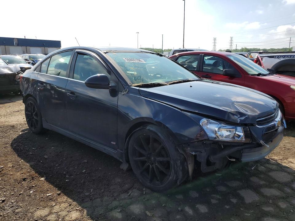 2015 Chevrolet Cruze VIN 1G1PC5SB8F7120056 COPART salvage auction — FRONT END, MI - CERT OF TITLE-REBUILT SALVAGE, sold $400 on 2026-07-02 (photo 4)