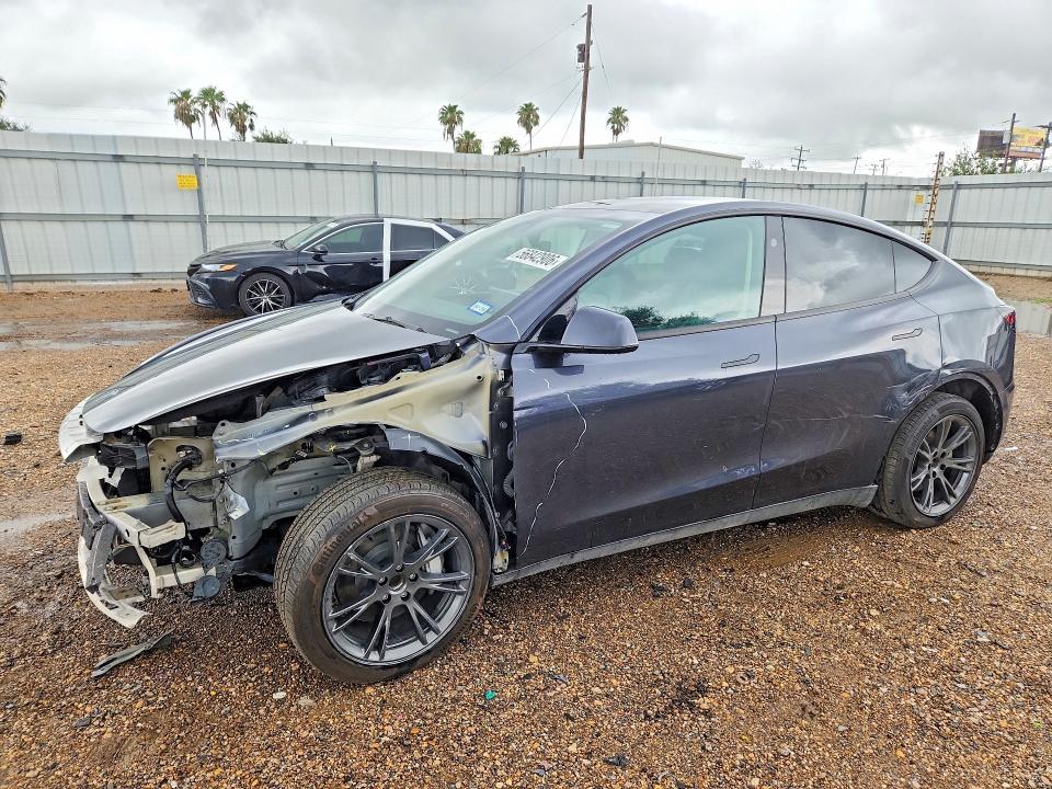 2024 Tesla Model y VIN 7SAYGDED1RF099690 COPART salvage auction — FRONT END, Tx - Salvage Vehicle Title, sold $12,700 on 2026-07-08 (photo 1)