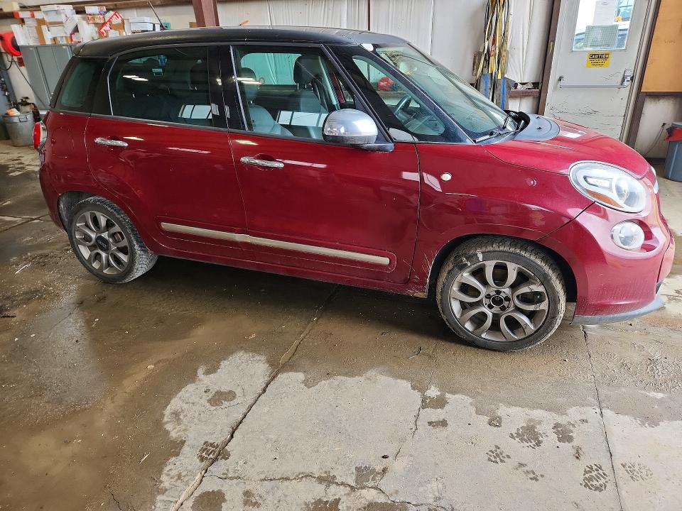 2014 Fiat 500l VIN ZFBCFACH3EZ023331 COPART salvage auction — FRONT END, AB - BOS - SALVAGE, sold $825 on 2026-09-10 (photo 4)