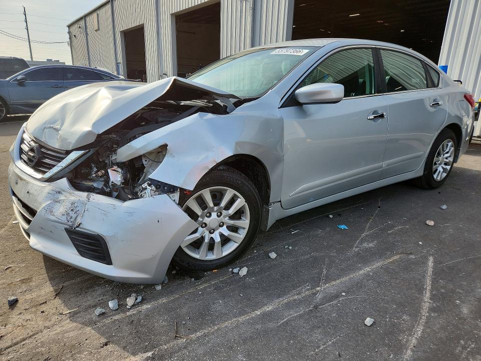 2017 Nissan Altima VIN 1N4AL3APXHC252475 COPART salvage auction — FRONT END, Fl - Cert Of Title Slvg Rebuildable, sold $950 on 2026-07-06 (photo 1)