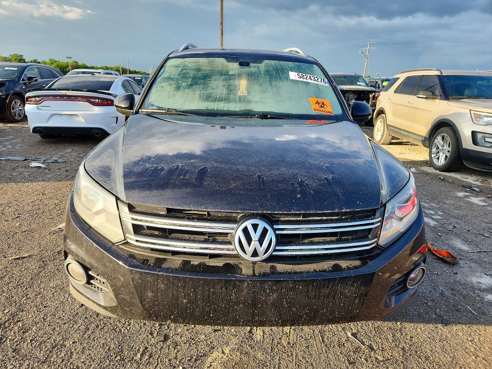 2017 Volkswagen VIN WVGUV7AX7HW504895 COPART salvage auction — MINOR DENT/SCRATCHES, In - Certificate Of Title (P), sold $2,450 on 2026-07-22 (photo 5)