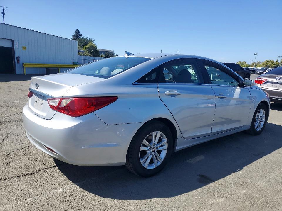 2013 Hyundai Sonata VIN 5NPEB4AC4DH715792 COPART salvage auction — MINOR DENT/SCRATCHES, Ca - Salvage Certificate, sold $500 on 2026-07-10 (photo 3)