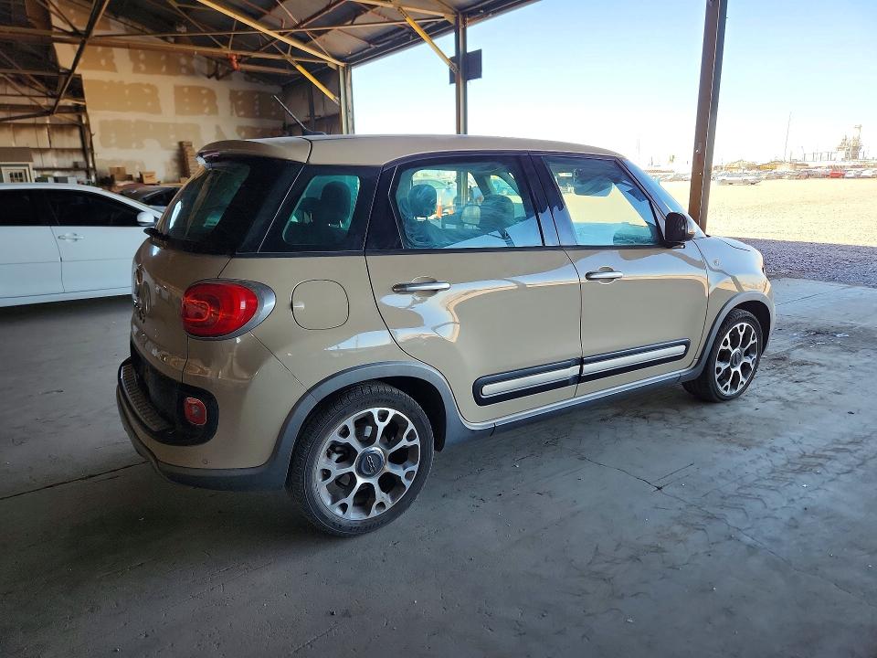 2014 Fiat 500 VIN ZFBCFADH4EZ019738 COPART salvage auction — MECHANICAL, Az - Certificate Of Title, sold $925 on 2026-07-08 (photo 3)