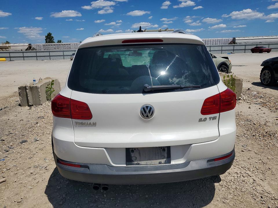 2012 Volkswagen Tiguan VIN WVGAV7AX8CW546486 COPART salvage auction — FRONT END, Salvage Title, sold $800 on 2026-08-06 (photo 6)