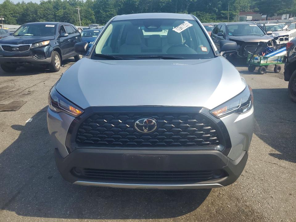 2023 Toyota Corolla cross VIN 7MUAAAAG3PV059253 COPART salvage auction — NORMAL WEAR, CT - CERTIFICATE OF TITLE (P), sold $16,900 on 2026-07-16 (photo 5)