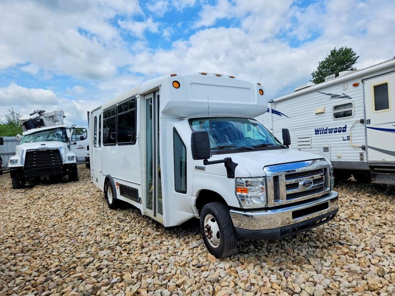 2017 Ford VIN 1FDFE4FS2HDC13978 COPART salvage auction — MINOR DENT/SCRATCHES, Pa - Cert Of Title (P), sold $5,100 on 2026-08-13 (photo 9)