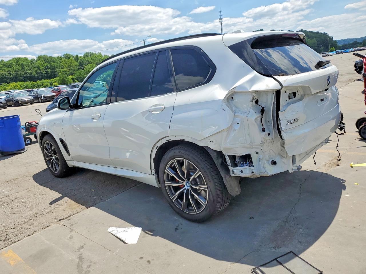 2025 BMW X5 VIN 5UX43EU03S9Z84385 COPART salvage auction — Rear End, KY - CERT OF TITLE-SALVAGE, sold $53,000 on 2026-06-25 (photo 2)