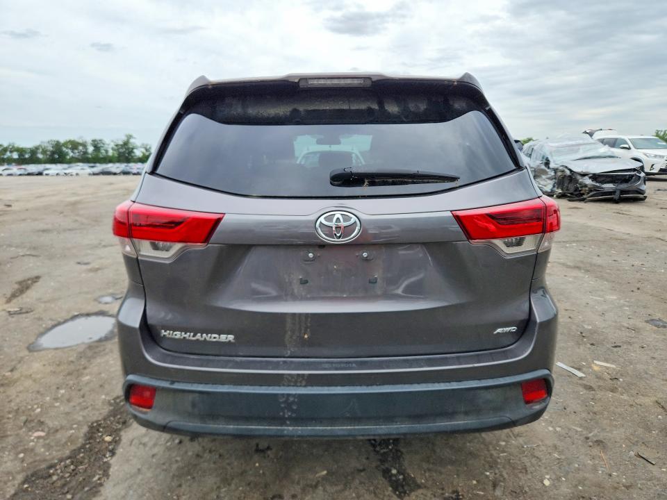 2018 Toyota Highlander VIN 5TDBZRFH1JS838889 COPART salvage auction — UNDERCARRIAGE, Va - Certificate Of Title (P), sold $200 on 2026-07-29 (photo 6)