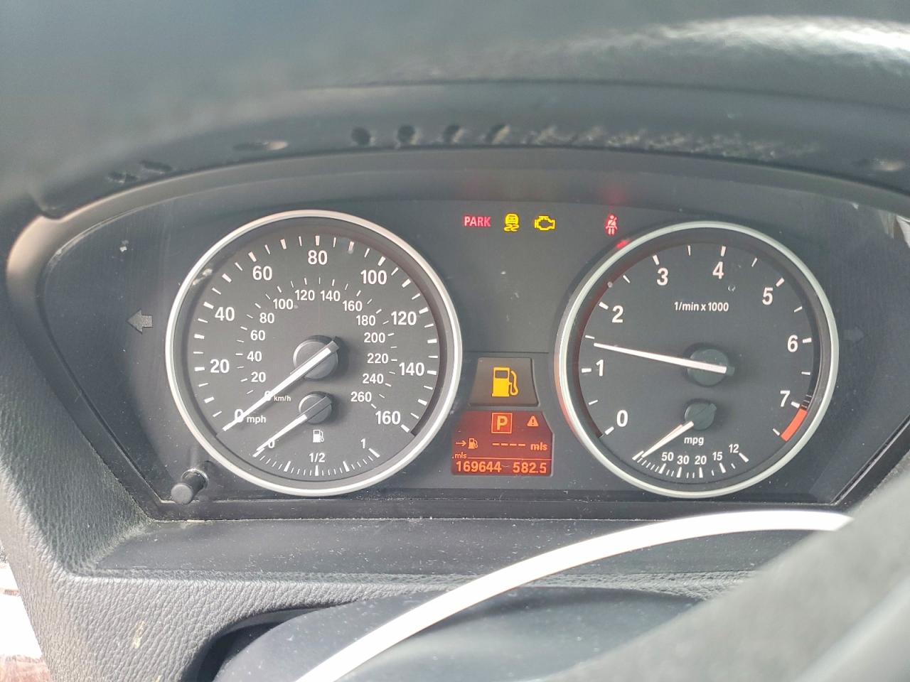 2011 BMW X5 VIN 5UXZV4C52BL414579 COPART salvage auction — Front End, MO - DEALER ONLY CLEAN TITLE, sold $500 on 2026-07-02 (photo 9)