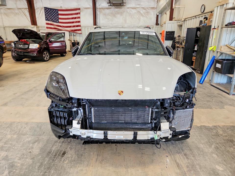 2024 Porsche Cayenne VIN WP1AM2AY4RDA48257 COPART salvage auction — FRONT END, Wi - Cert Of Title-Claim Paid, sold $86,500 on 2026-07-22 (photo 5)