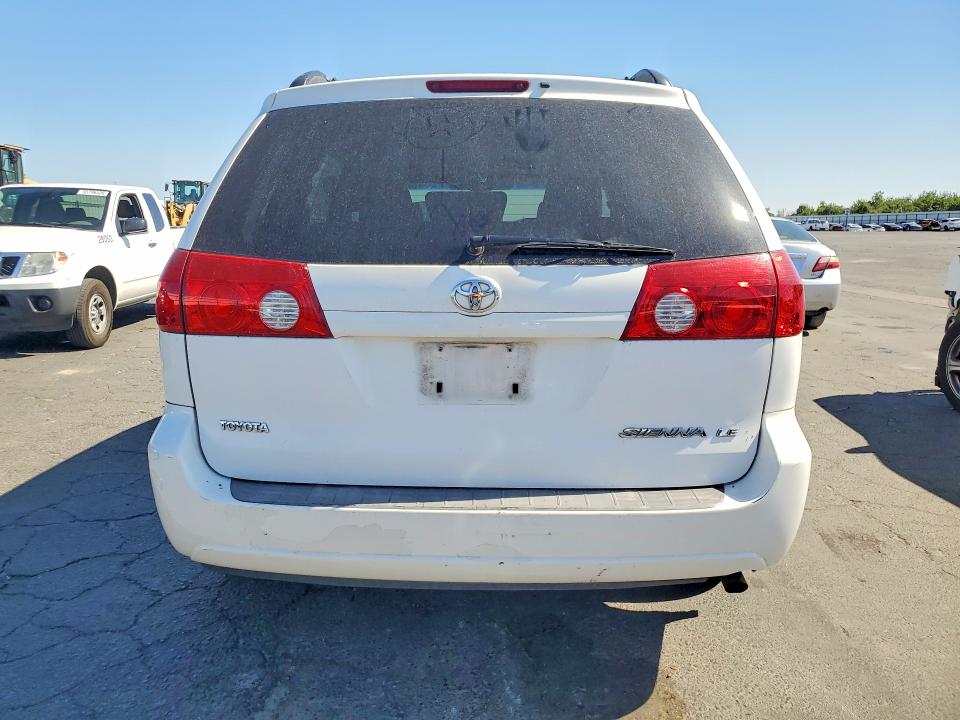 2006 Toyota Sienna VIN 5TDZA23C66S409972 COPART salvage auction — MINOR DENT/SCRATCHES, CA - DIS/DLR/EXP ONLY CLEAN TITLE, sold $2,550 on 2026-07-09 (photo 6)