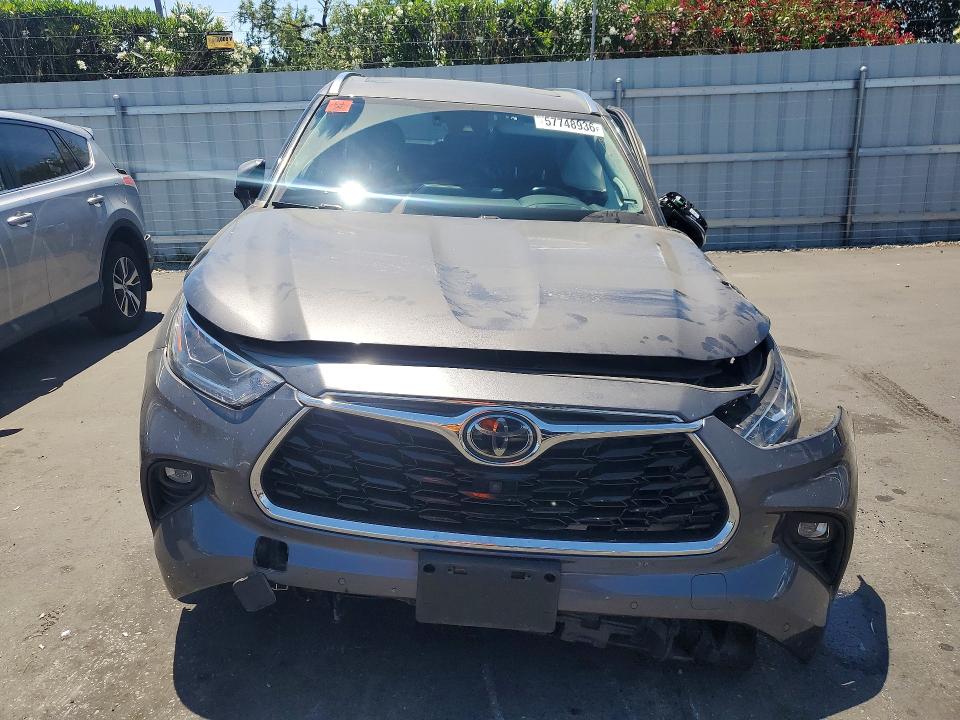 2022 Toyota Highlander VIN 5TDFZRBH1NS230514 COPART salvage auction — SIDE, CA - SALVAGE CERTIFICATE, sold $14,100 on 2026-07-28 (photo 5)