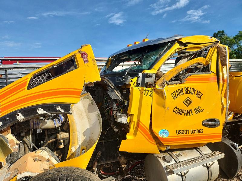 2024 Kenworth All other VIN 1NKZLK0XXRJ356422 COPART salvage auction — ROLLOVER, MO - SALVAGE CERTIFICATE OF TITLE, sold $4,900 on 2026-07-23 (photo 9)