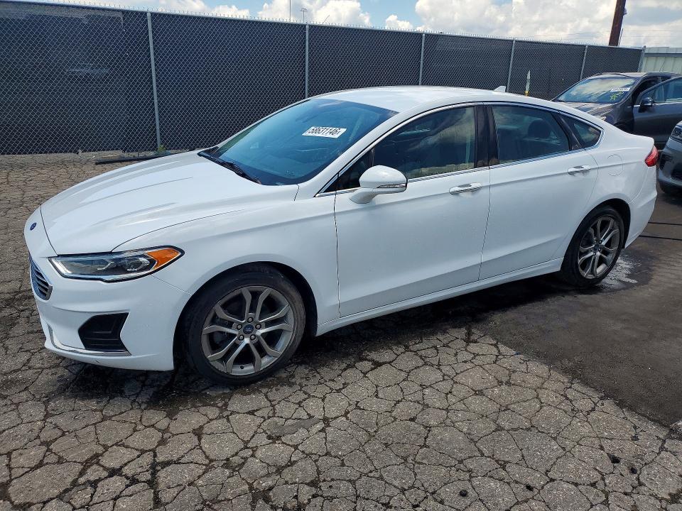 2019 Ford Fusion VIN 3FA6P0CDXKR150713 COPART salvage auction — MINOR DENT/SCRATCHES, Il - Certificate Of Title, sold $2,050 on 2026-07-31 (photo 1)